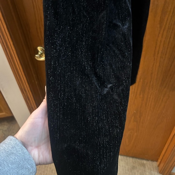 Black Velvet girls Jumpsuit with Puff Sleeves - Picture 6 of 7